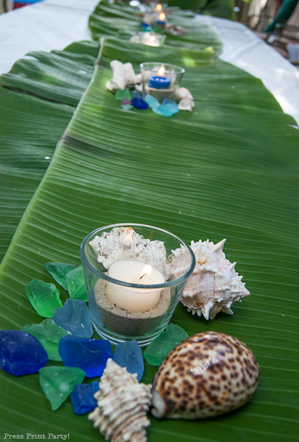 Banana-leaves-and-votives