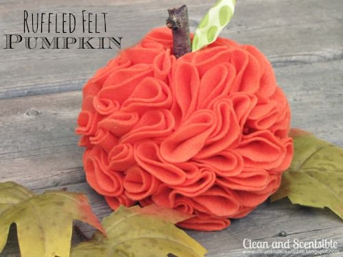 Pumpkin craft ideas -felted pumpkin