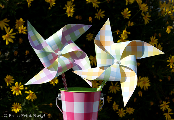 Spring Gingham Printables for Easter by Press Print Party! Easter Pinwheels