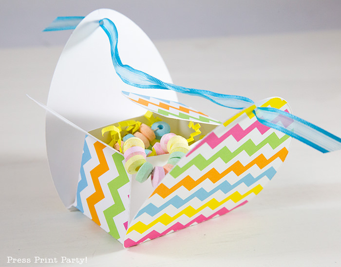 3 adorable Easter treat boxes for baskets - Press Print Party!