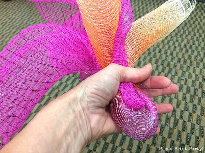 Floral mesh how to to make flowers for coral reef - Press Print Party!