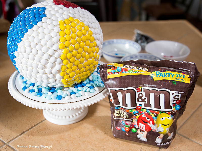 How to make a beach ball cake with m&ms - Press Print Party!