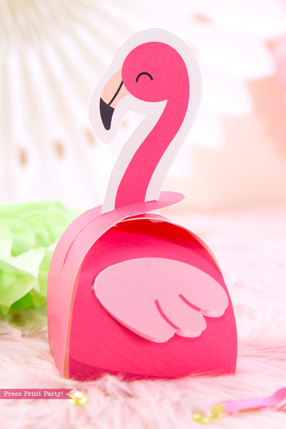 Flamingo party favor box DIY with boy pink flamingos - Printables by Press Print Party!