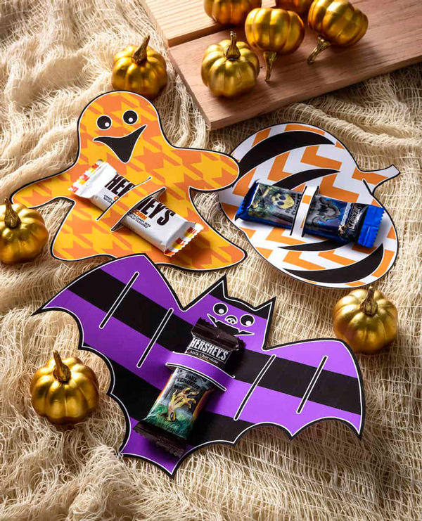 Free Halloween Printables - treat bag - List by Press Print Party!