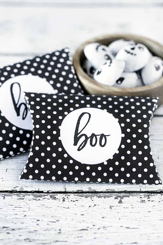 Free Halloween Printables - pillow box - List by Press Print Party!