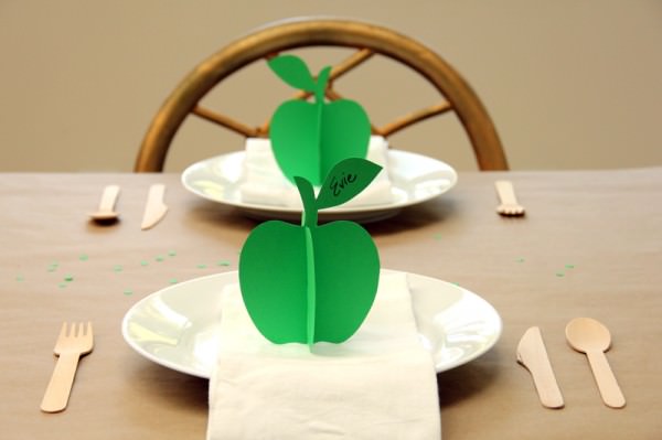 green paper apple place cards