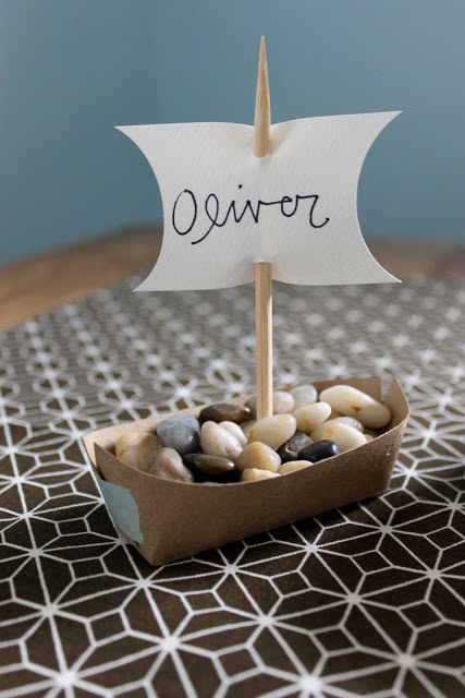 Thanksgiving boat place card holder craft diy