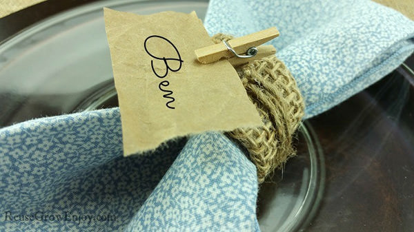 burlap thanksgiving place cards