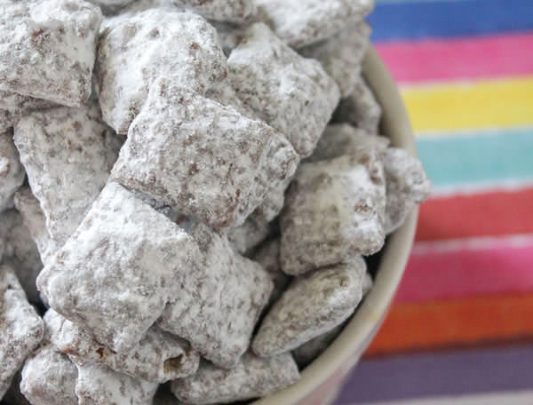 muddy buddies, puppy chow recipe with chex mix