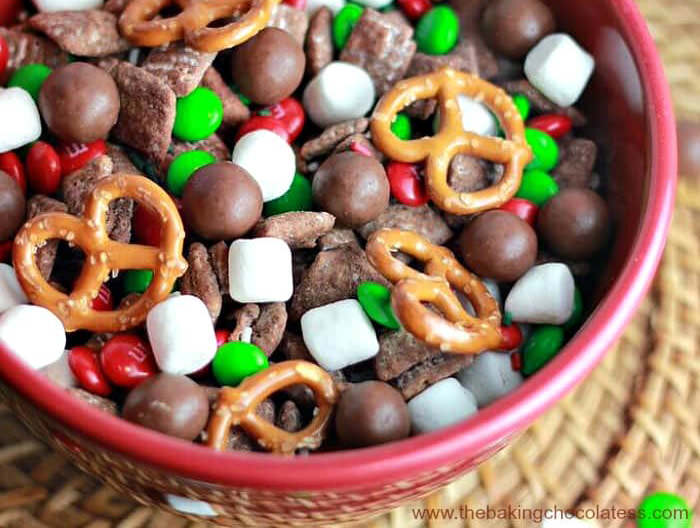 santa reindeer puppy chow sweet chex mix recipe