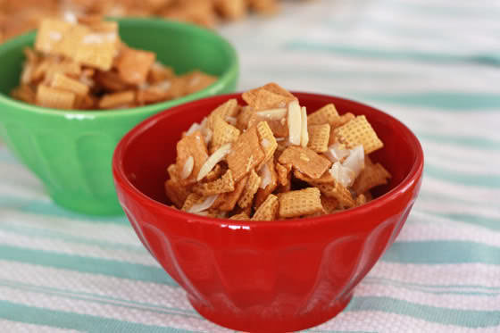 sweet christmas chex mix recipe