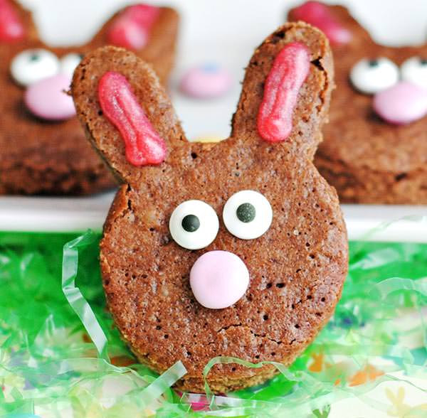 Adorable Easter Treats - bunny brownies - Press Print Party!