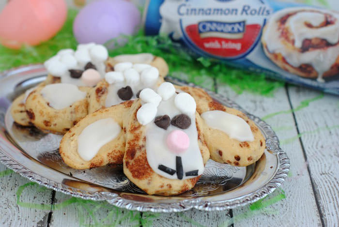 Adorable Easter Treats - lamb cinnamon rolls- Press Print Party!