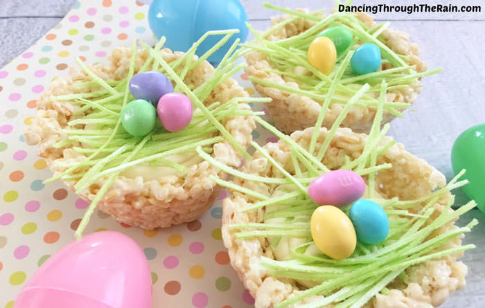 Adorable Easter Treats - rice krispies nests - Press Print Party!