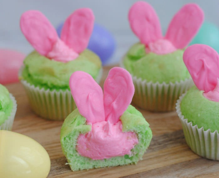 Adorable Easter Treats - Hidden bunny cupcakes - Press Print Party!