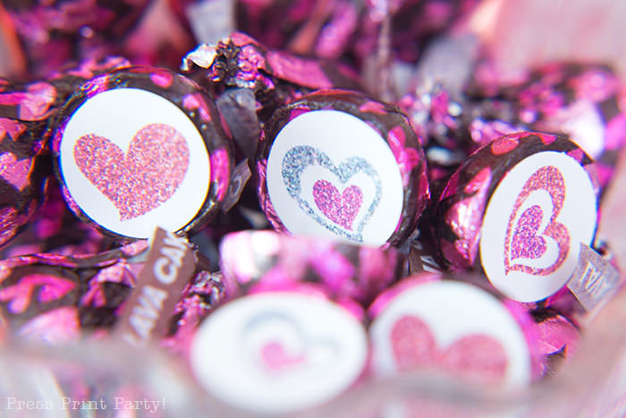 Hershey Kisses lava cake with free printable glitter heart labels. Galentine's day party ideas for teen - Press Print Party!