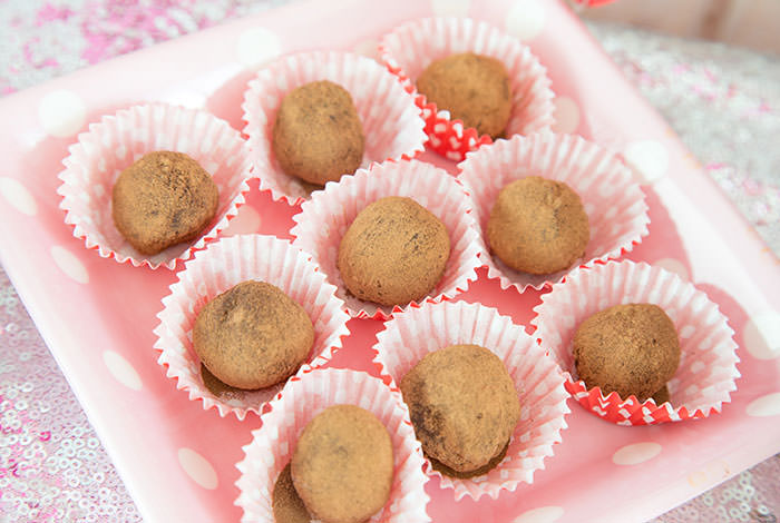 French Chocolate truffles recipe for Galentine's day or valentine's day chocolates - Press Print Party!