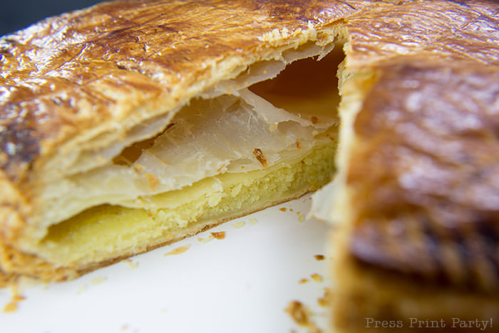 Authentic galette des rois recipe - French kings cake pastry with almond paste. French tradition, French style kings cake. easy to make with golden crown by Press Print Party!