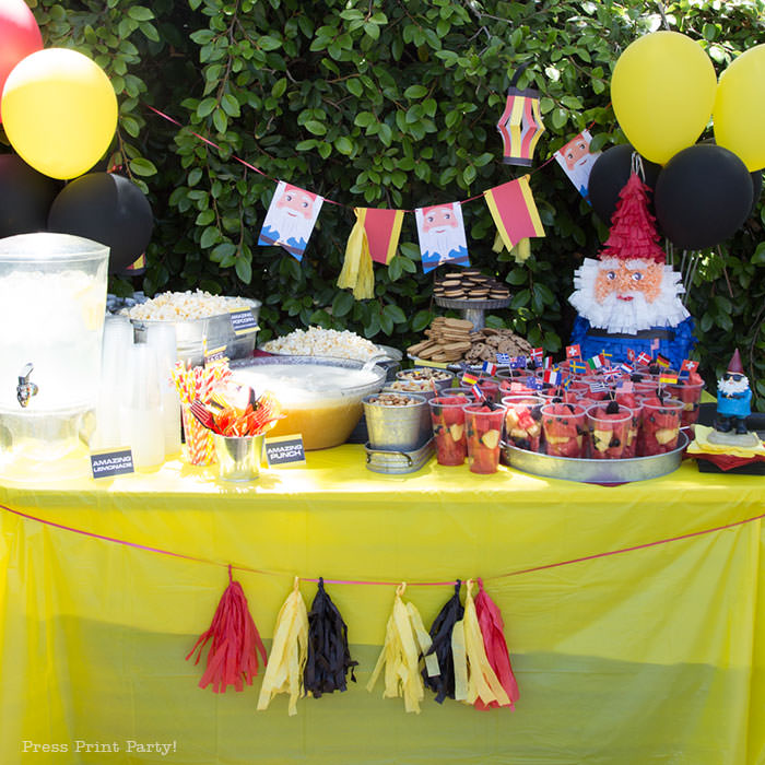 Snack and drinks table - The amazing race party ideas - Press Print Party!