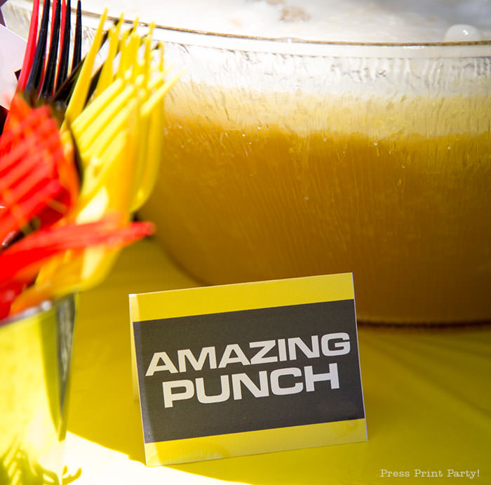 Amazing Race place card food tent for punch yellow and black - The amazing race party ideas - Press Print Party!