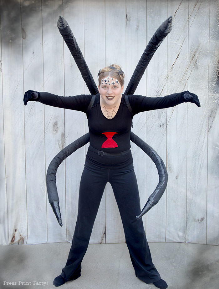 Spectacular Black Widow costume DIY - Girl standing looking like a spider.How to make a spider costume at home - Press Print Party