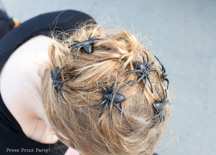 small spiders in hair for spider costume diy - Press Print Party!