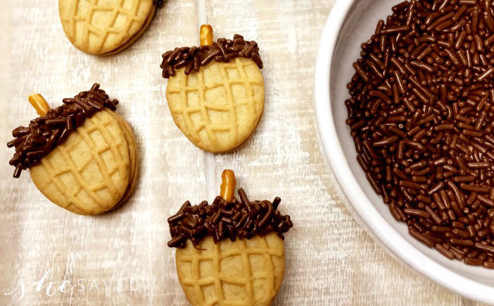 nutter butter cookie acorns - Cute desserts for thanksgiving