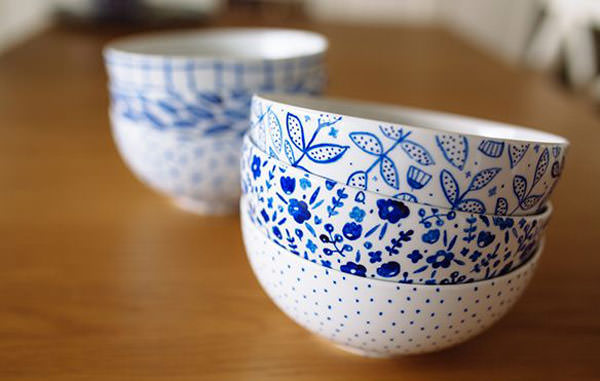 white bowls with blue diy designs drawing. gift for mom