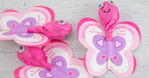 Cute free printable valentine's day cards for kids butterfly lollipops template printable to make for friends at school