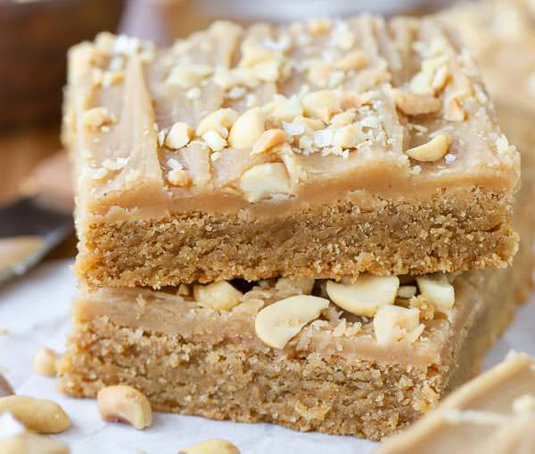 Easy party desserts Finger foods - Peanut-Butter-Bars