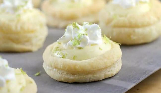 Easy party desserts Finger foods - 5-Ingredient-Coconut-Lime-Tarts