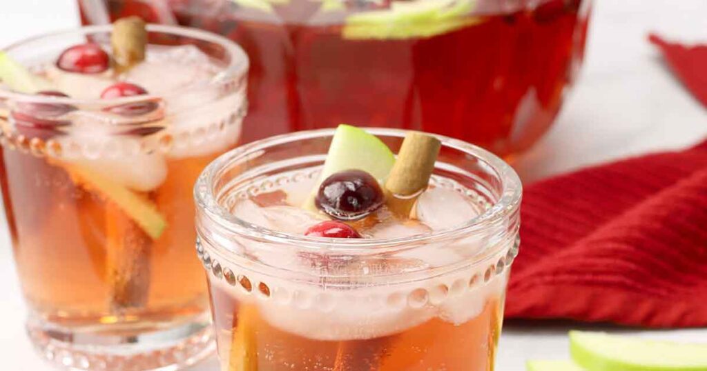 chai christmas punch recipe -35 Great Christmas Punch Recipes to Make for a Crowd Press Print Party