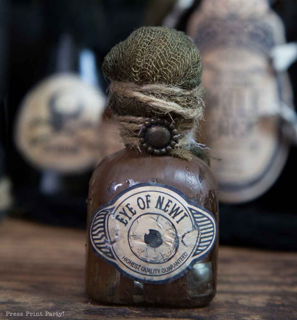 eye of newt - Halloween potion bottles diy harry potter potions and labels-how to make apothecary bottles- Press Print Party