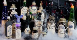 Halloween potion bottles diy harry potter potions and labels-how to make apothecary bottles- polyjuice potion, mandrake root, invisibilty potion, floo powder, basilisk venom, witchs brew, unicorn horn powder, spider venom, phoenis ashes, pumpkin juice, rat tails, mermaid scales powder, love potion, skelegro - eye of newt, vampire blood -Press Print Party