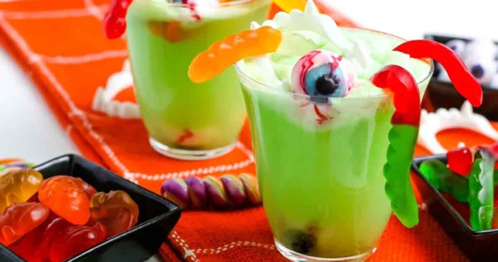 green witches brew- 33 Wickedly Fun Recipes for Halloween Drinks ideas non alcoholic for Kids & alcoholic for Adults - Press Print Party