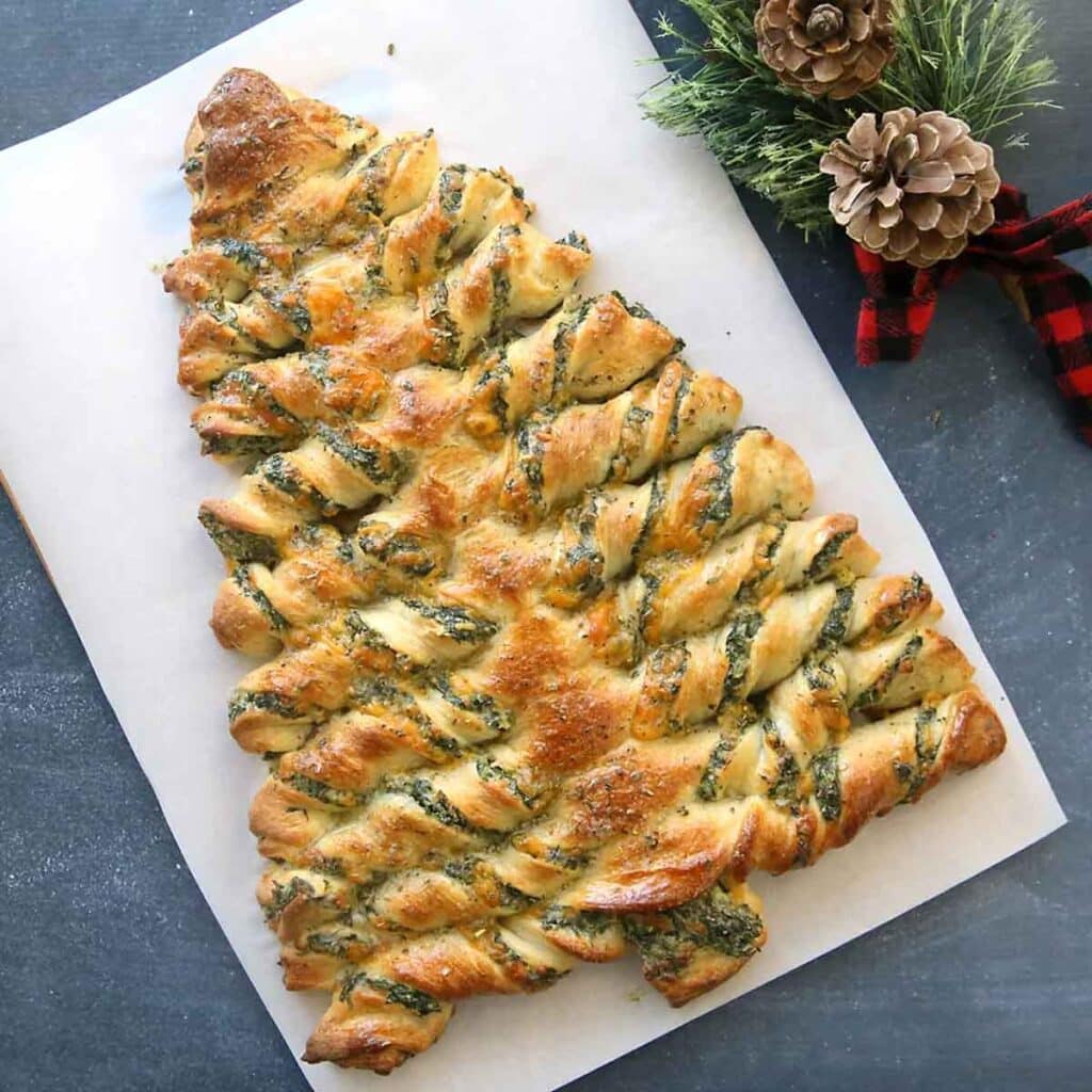 Christmas Tree Appetizers - Press Print Party - spinach dip pull apart tree breadsticks