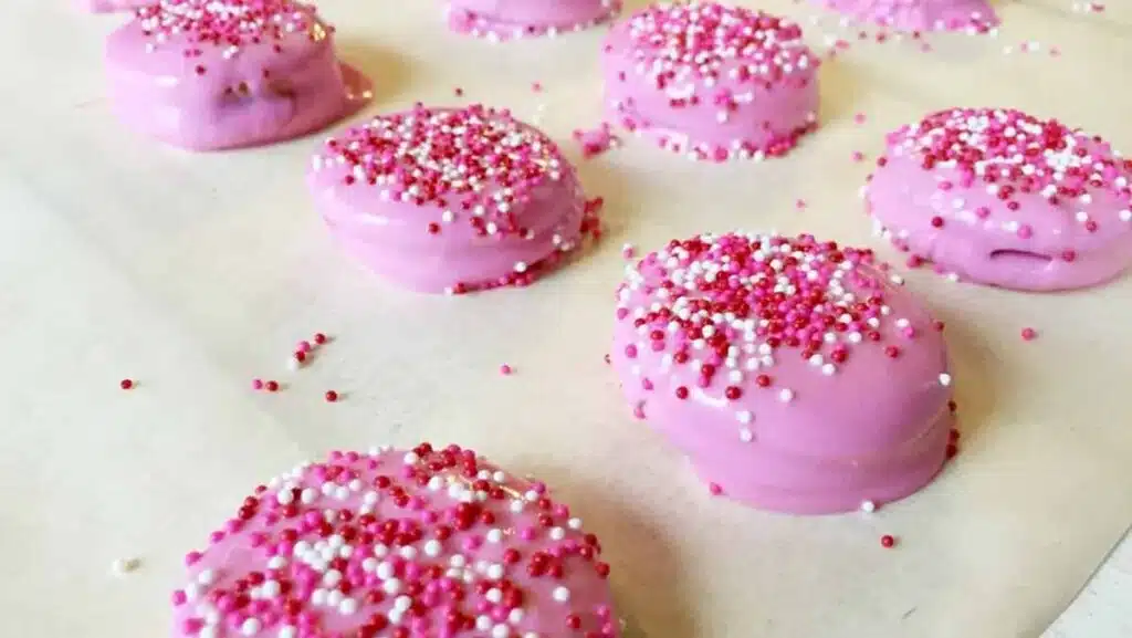 Valentines day candies pink heart shaped - Valentine Snack Ideas for Classroom parties at school - Press Print Party!
