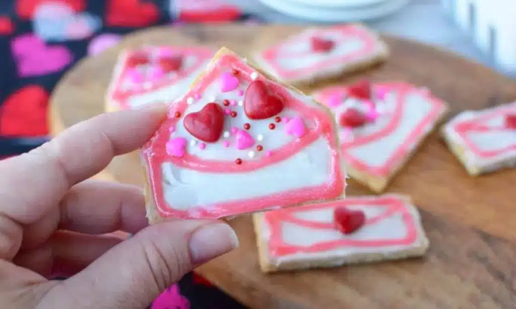 no bake valentines day cookies - Valentine Snack Ideas for Classroom parties at school - Press Print Party!