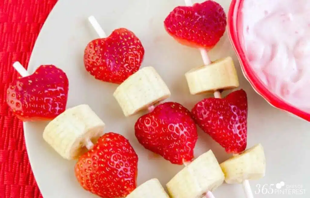 valentine's day fruit kabobs -Valentine Snack Ideas for Classroom parties at school - Press Print Party!