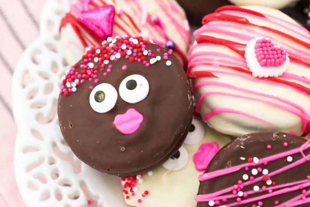 chocolate covered oreos - Valentine Snack Ideas for Classroom parties at school - Press Print Party!