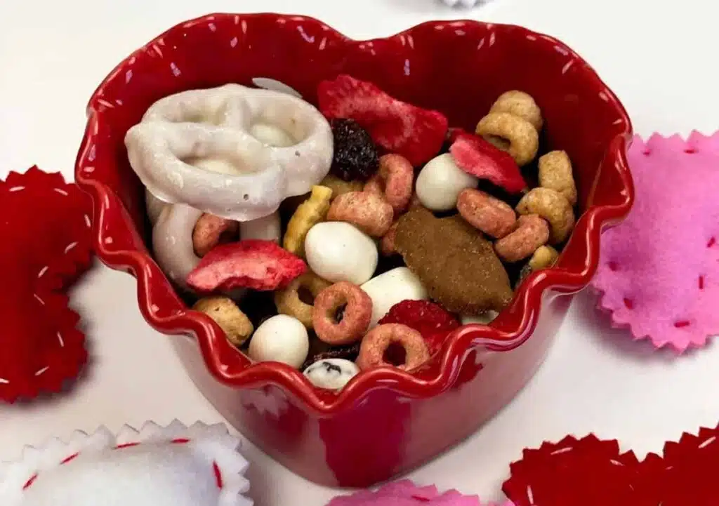 healthy snack mix with hearts - Valentine Snack Ideas for Classroom parties at school - Press Print Party!
