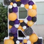 Finished R letter with balloons- giant balloon mosaic letters tutorial - Press Print Party!