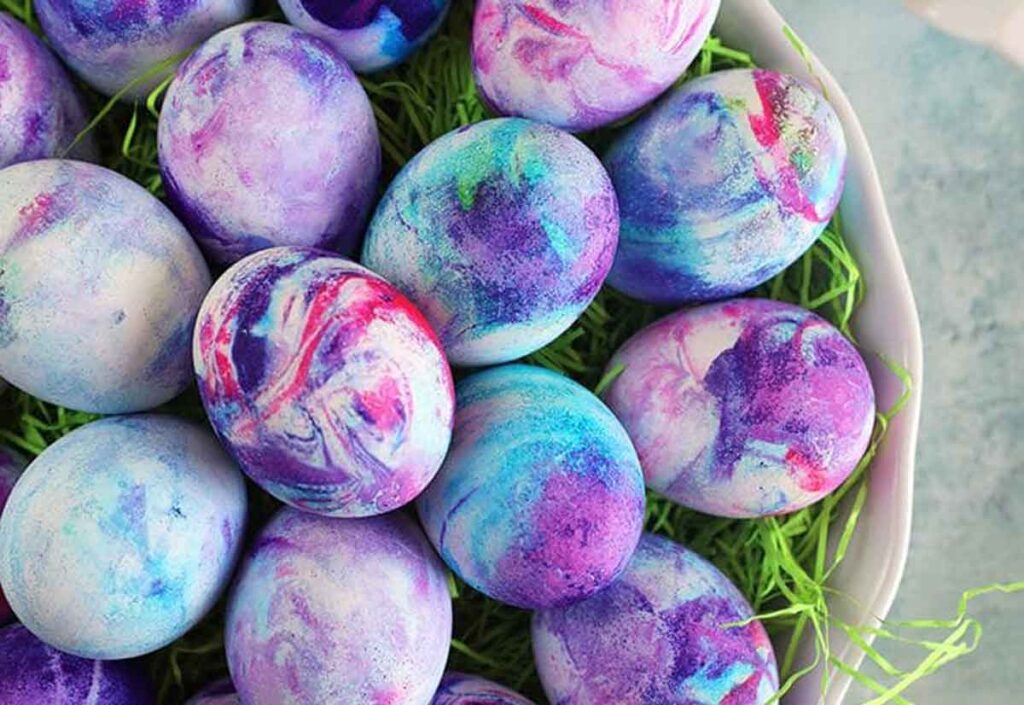 13 Creative Ideas for Coloring Easter Eggs with the Kids- Press Print Party!