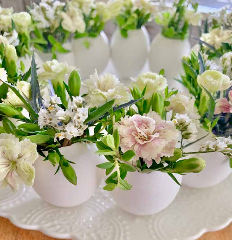 easter centerpiece idea - DIY Easter decorating ideas homemade DIY Easter decorations - Press Print Party!