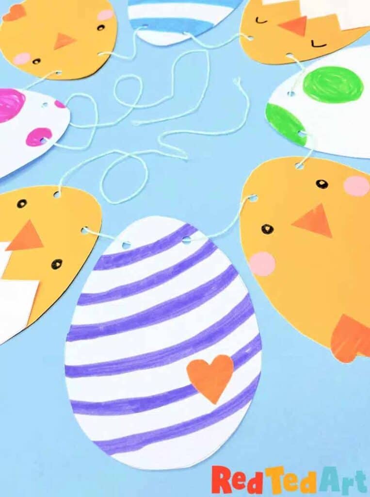 easter egg garland with chicks - DIY Easter decorating ideas homemade DIY Easter decorations - Press Print Party!