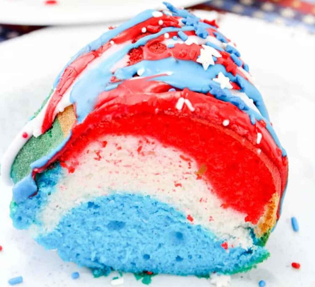 patriotic cake - 75 Red White and Blue Food Ideas and Patriotic Recipes for fourth of July, memorial day. Press Print Party!