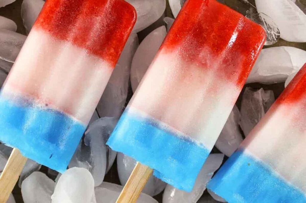 patriotic popsicles - 75 Red White and Blue Food Ideas and Patriotic Recipes for fourth of July, memorial day. Press Print Party!