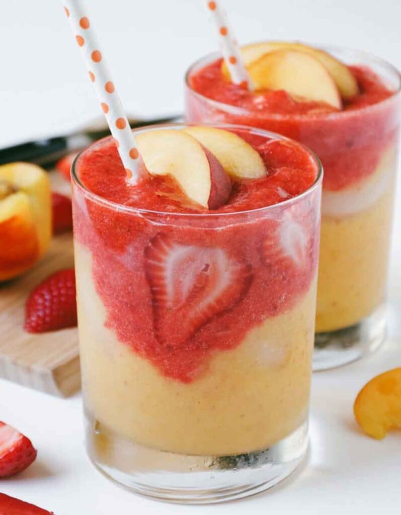 roasted mango strawberry smoothie -15 easy 3 ingredients desserts to satisfy your sweet tooth. Desserts with 3 ingredients - Press