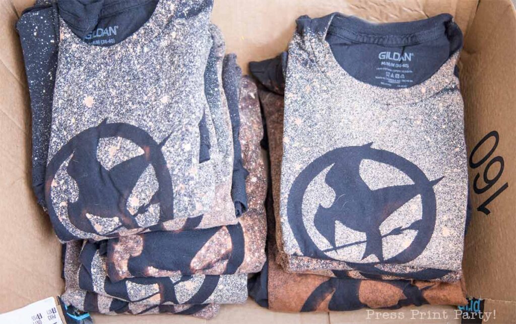 how to make a hunger games custom t-shirt for your hunger games party - ideas by press print party!