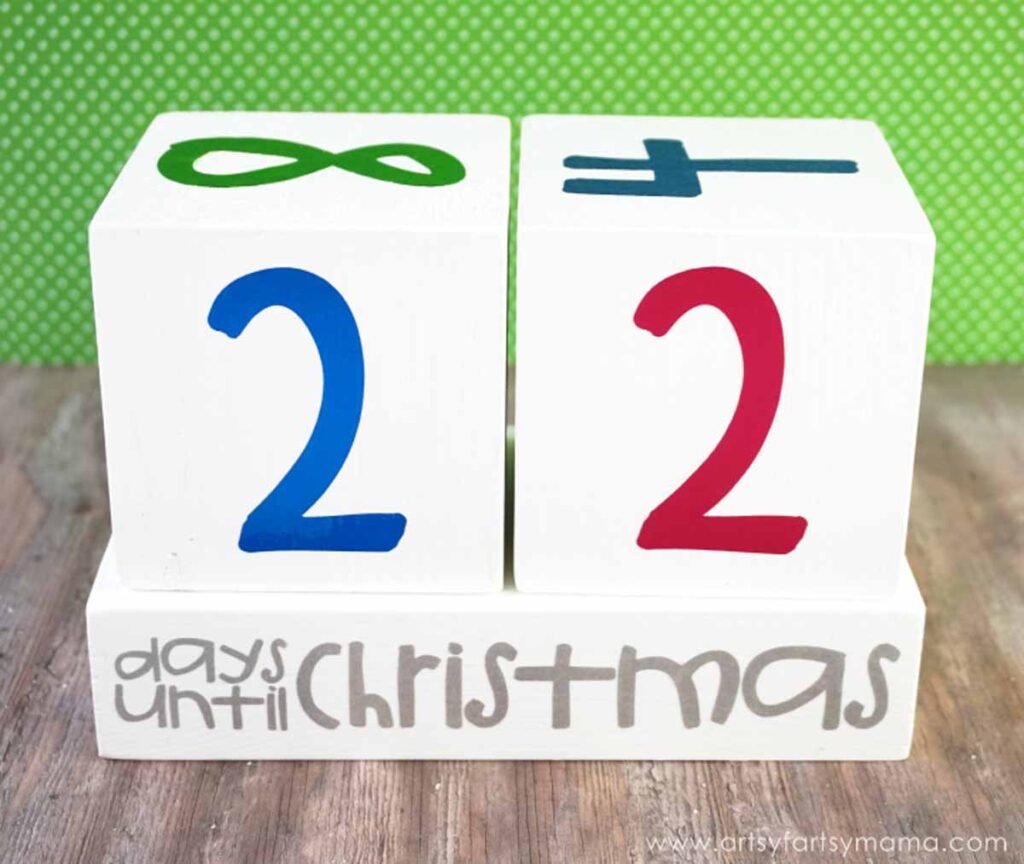 Christmas advent calendar ideas for kids to countdown till Christmas. free printables and crafts - Press Print Party!